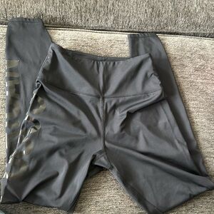 Good American leggings size 1
